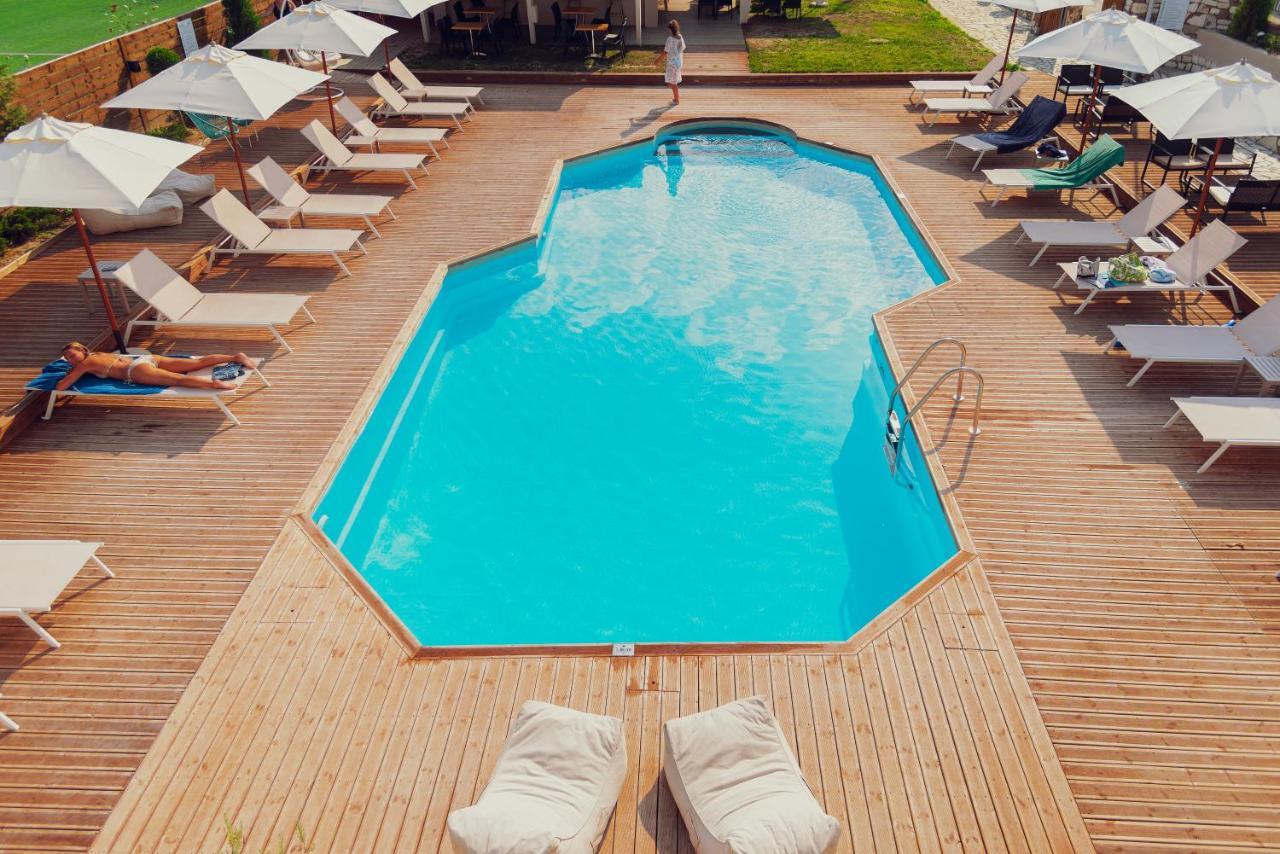 Nuevo Vista Bed & Breakfast Kavos Bagian luar foto