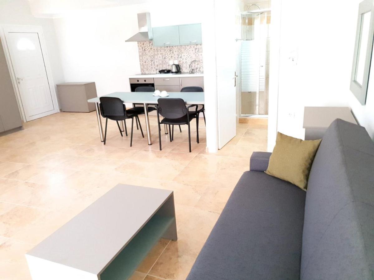 Nuevo Vista Bed & Breakfast Kavos Bagian luar foto