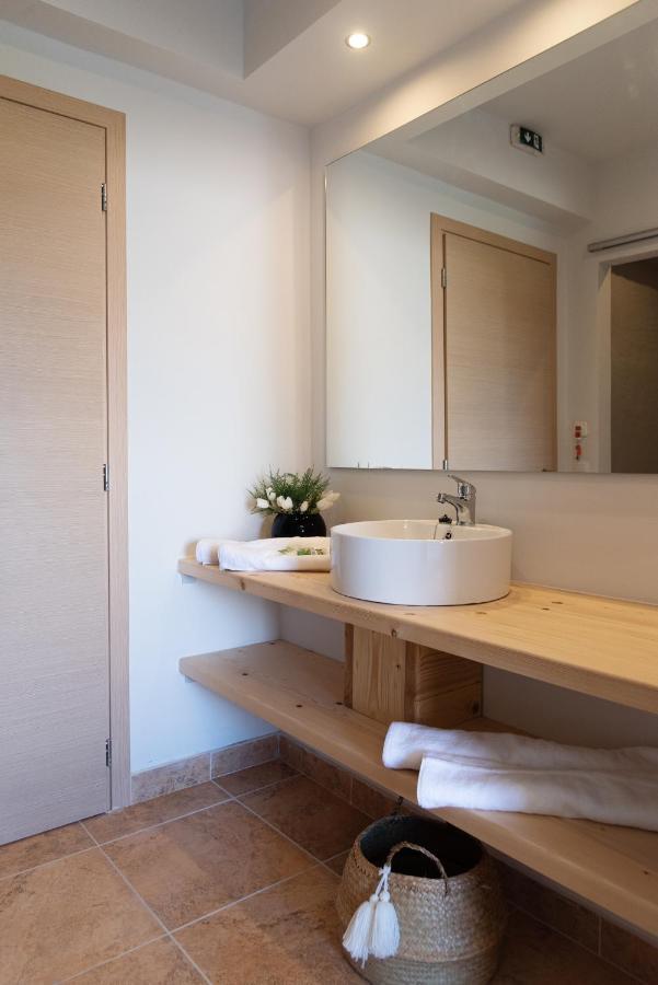 Nuevo Vista Bed & Breakfast Kavos Bagian luar foto
